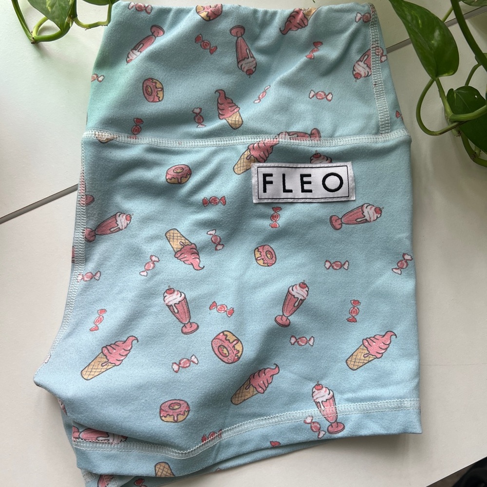 Ice Cream 🍦 High Rise Fleos